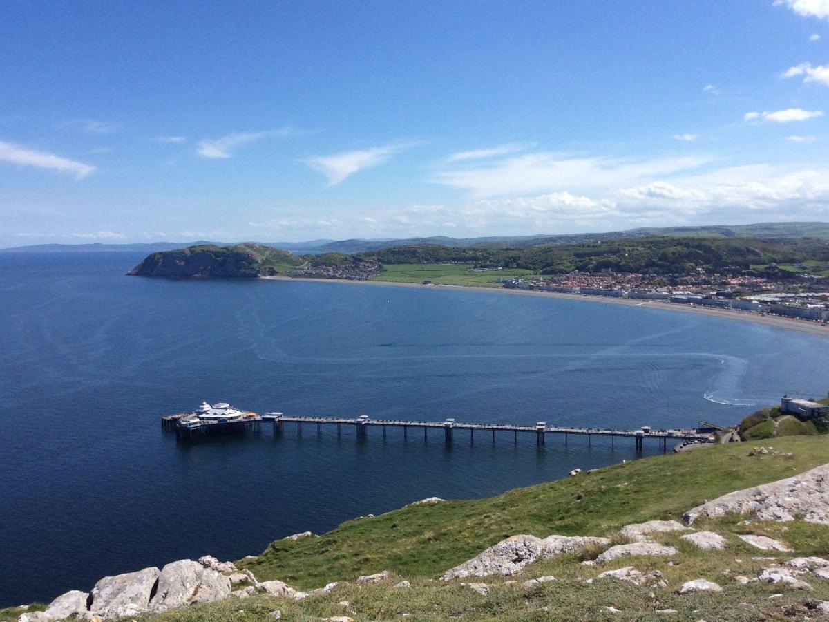 Beside The Sea - In Town Daire Llandudno Dış mekan fotoğraf
